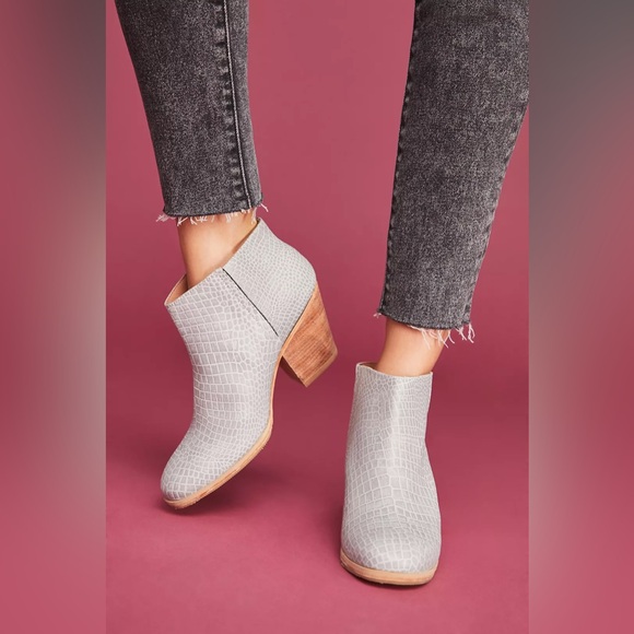 Rachel Comey Shoes - Rachel Comey Gray Croc-Embossed Ankle Boots 10 9.5